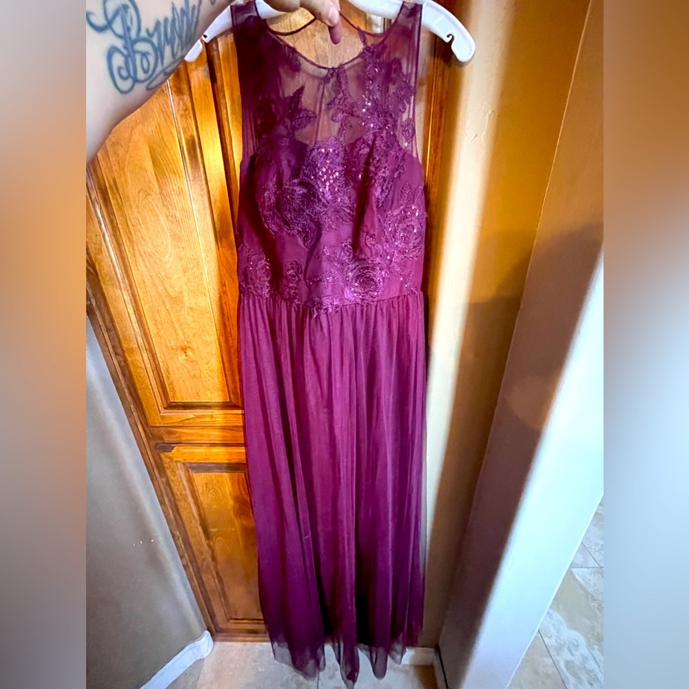 Elegant dress! Size 10 fitted